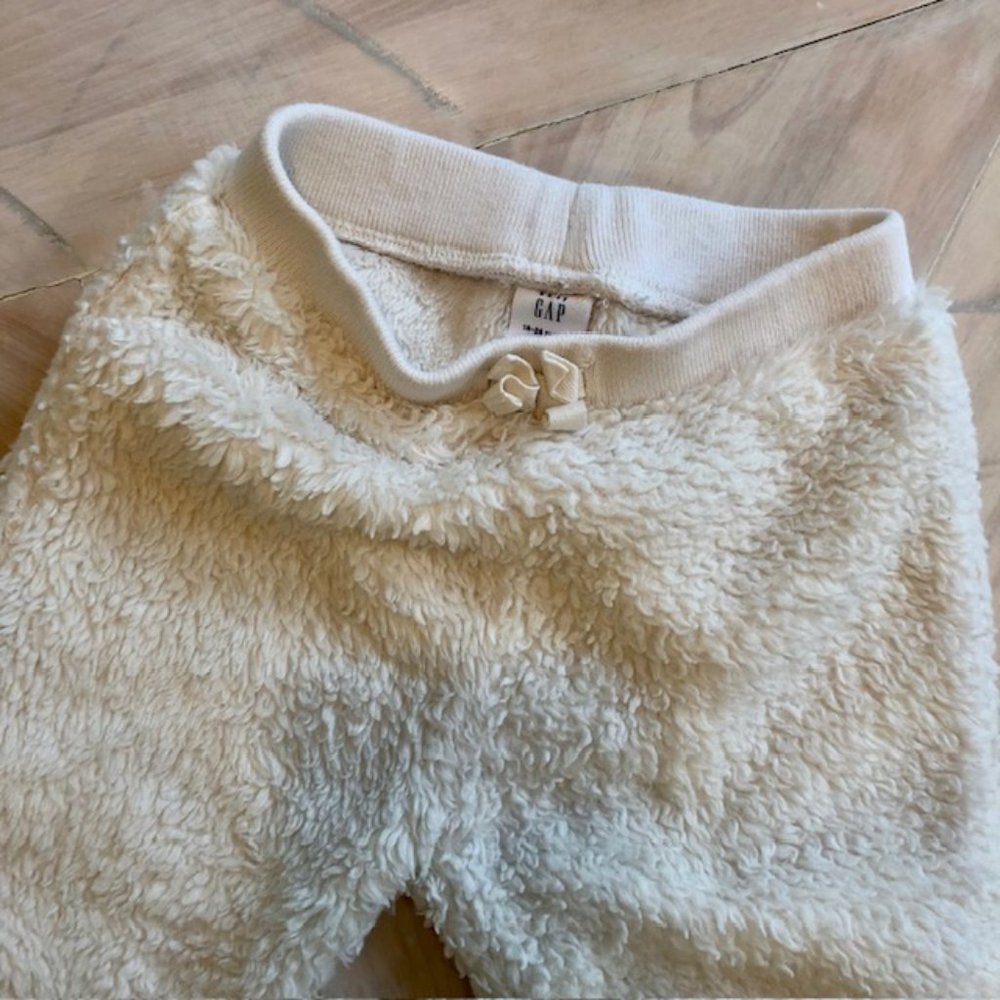 Baby Gap Fuzzy Bottoms Size 18-24M - Picture 2 of 3